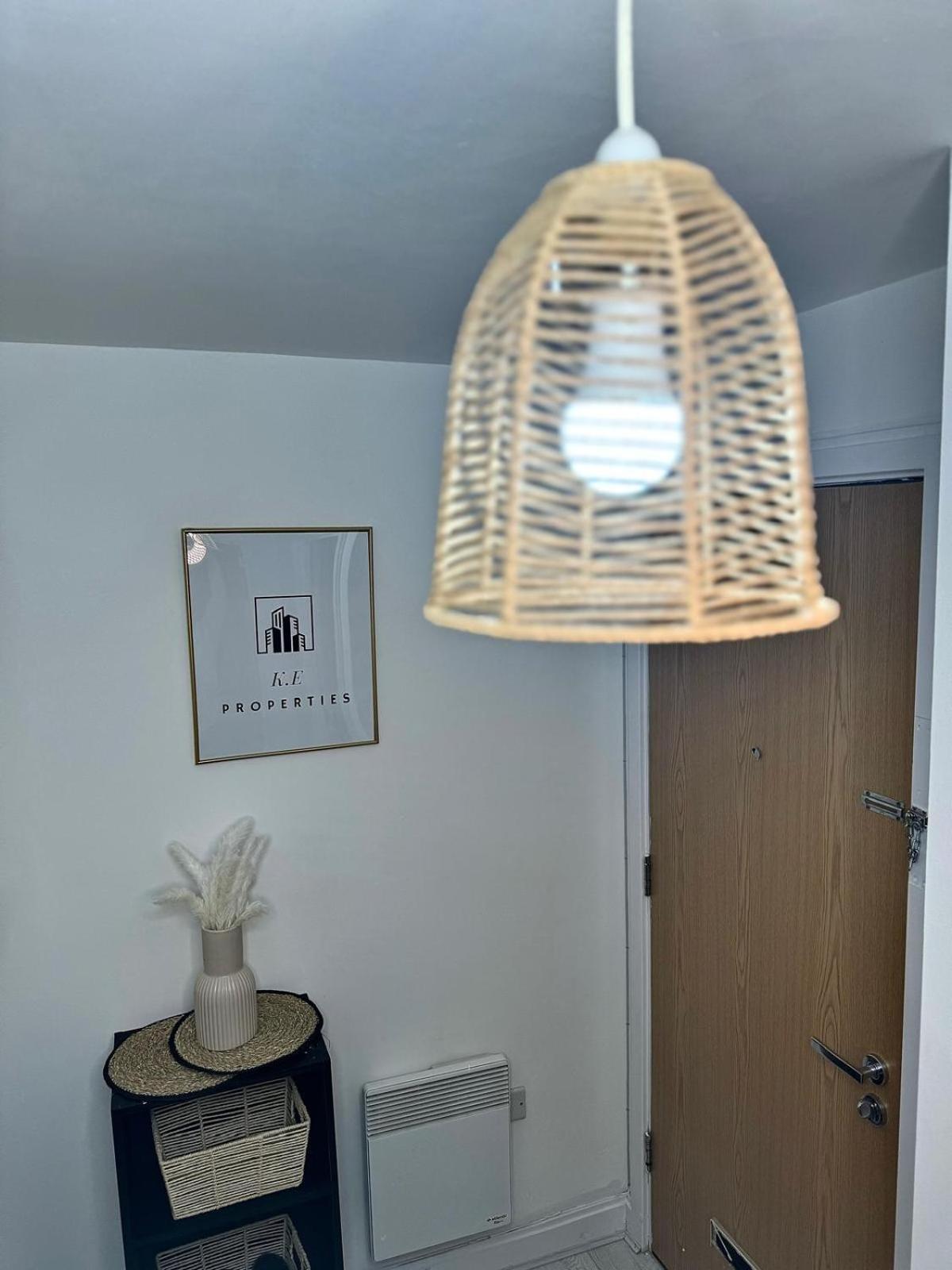 Birmingham City Centre Apartment - No Deposit Required- Free Parking Экстерьер фото